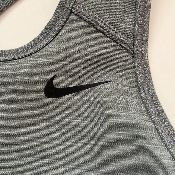 Nike Swoosh Bra Classic Fit Women’s - Picture 4 of 5